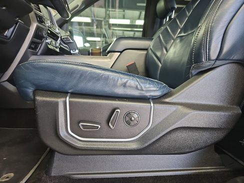 Used 2018 Ford F150 Limited w/ Trailer Tow Package image 29