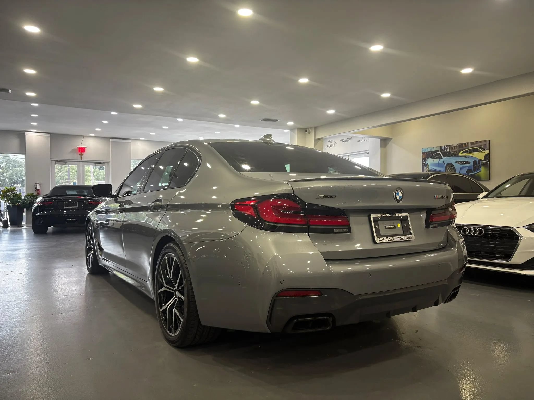 Used 2023 BMW M550i xDrive w/ Executive Package AWD/4WD image 5