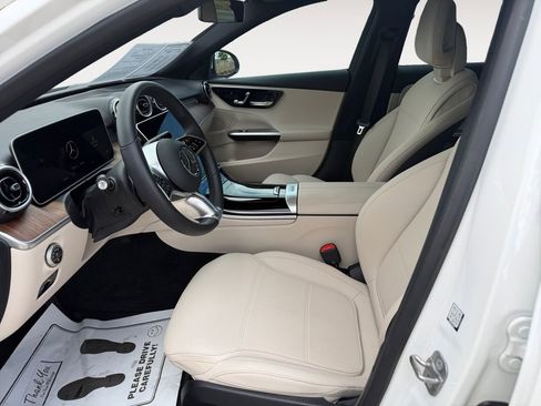 Used 2025 Mercedes-Benz C 300 Sedan image 15