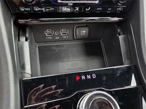 New 2025 Jeep Grand Cherokee L Altitude RWD image 12