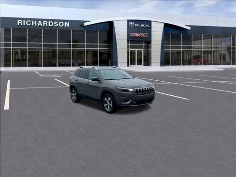 Used 2021 Jeep Cherokee Limited w/ Elite Package AWD/4WD image 8