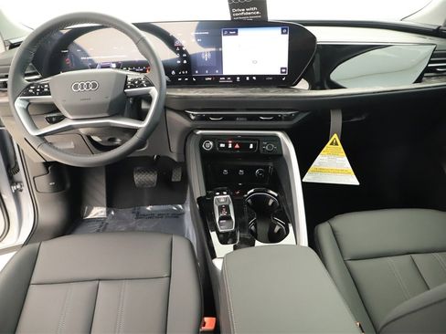 New 2025 Audi Q5 Premium Plus image 18