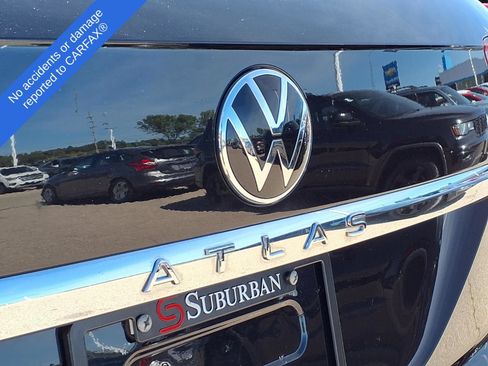 Used 2020 Volkswagen Atlas Cross Sport SE w/ Panoramic Sunroof Package AWD/4WD image 10