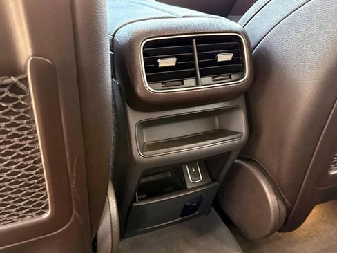 Used 2020 Mercedes-Benz GLE 450 4MATIC image 16