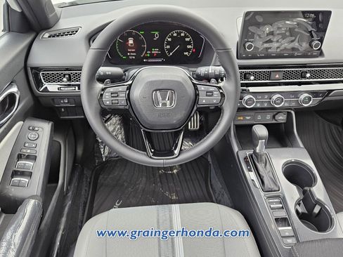Used 2025 Honda Civic Sport image 11