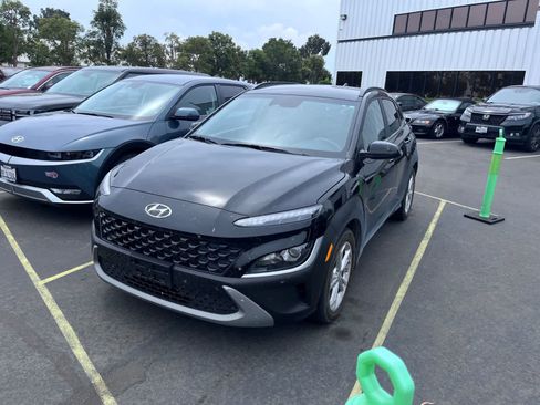 Used 2023 Hyundai Kona SEL w/ Cargo Package image 1