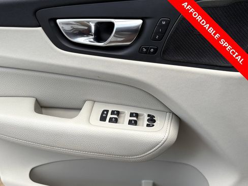 Used 2019 Volvo XC60 T5 Inscription w/ Protection Package Premier image 28