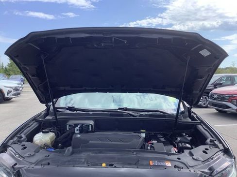 Used 2020 Lincoln Nautilus Reserve w/ Equipment Group 201A image 13