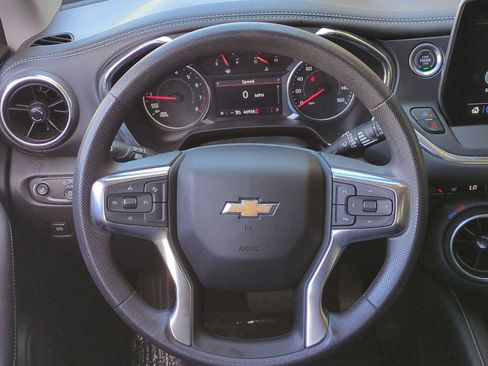 Used 2025 Chevrolet Blazer LT FWD image 14