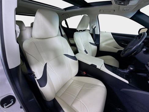 Used 2022 Lexus ES 350 Ultra Luxury w/ Accessory Package 2 FWD image 29