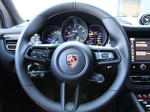 New 2026 Porsche Macan GTS image 15