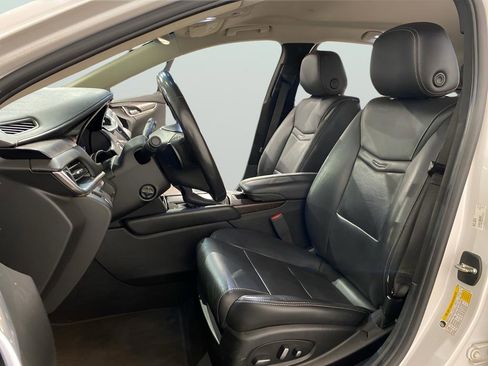 Used 2019 Cadillac XTS Luxury image 9