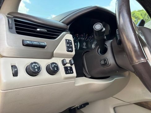 Used 2018 GMC Yukon XL Denali w/ Denali Ultimate Package AWD/4WD image 42