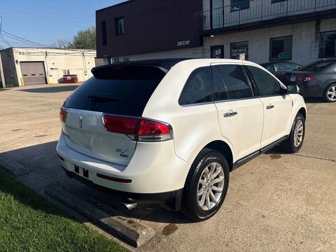 Used 2013 Lincoln MKX AWD image 7