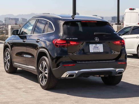 Used 2025 Mercedes-Benz GLA 250 image 6