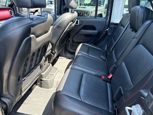 Used 2021 Jeep Wrangler Unlimited Rubicon AWD/4WD image 26