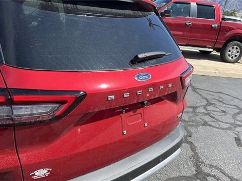 Used 2024 Ford Escape SE w/ PHEV Premium Package FWD image 13