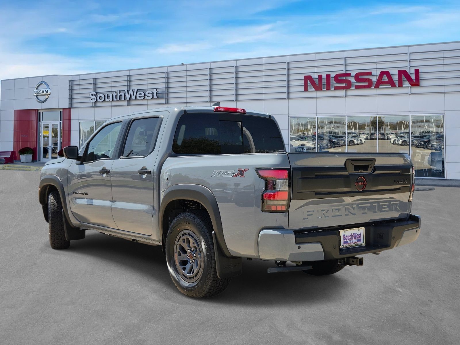 New 2027 Nissan Frontier PRO-4X w/ Tow Package RWD image 7