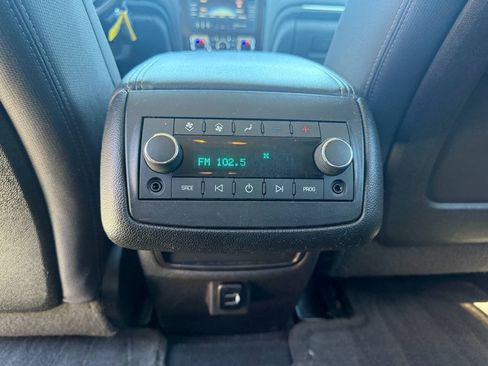 Used 2017 Chevrolet Traverse LT AWD/4WD image 7