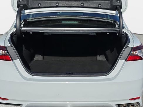 Used 2024 Toyota Camry SE w/ Convenience Package image 12