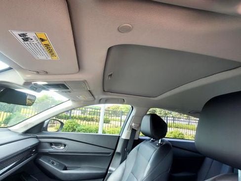 Used 2023 Honda Accord EX-L image 13