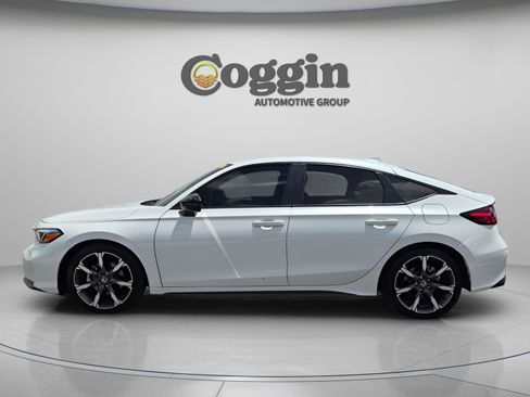 Certified 2025 Honda Civic Sport Touring image 3