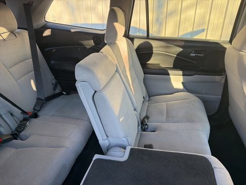 Used 2016 Honda Pilot LX image 34