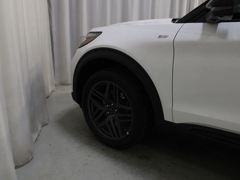 New 2026 Ford Explorer ST-Line w/ ST-Line Street Pack AWD/4WD image 31
