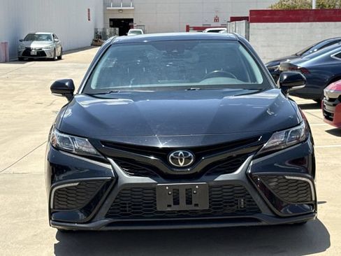 Used 2022 Toyota Camry SE FWD image 7