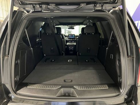 Used 2023 Chevrolet Tahoe Z71 AWD/4WD image 32