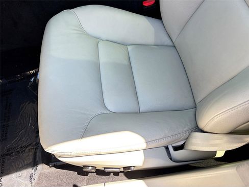 Used 2025 Volvo V60 B5 Cross Country Plus AWD/4WD image 22