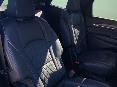 Used 2023 Buick Enclave Avenir w/ Avenir Technology Package image 42
