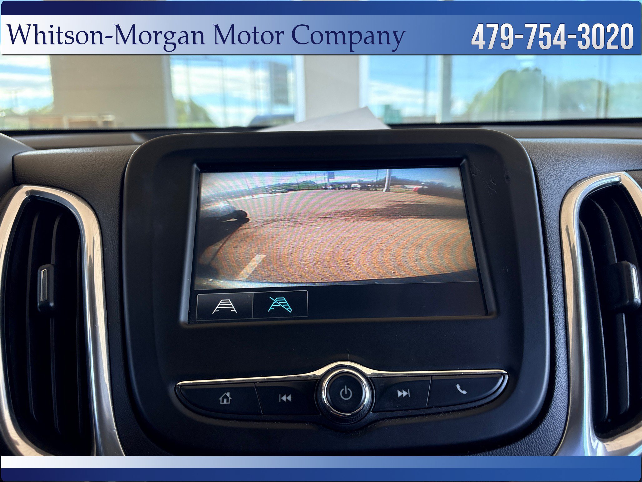 Used 2018 Chevrolet Equinox LT FWD image 24