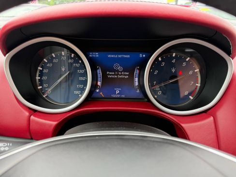Used 2019 Maserati Ghibli RWD image 13