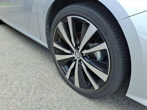 Used 2022 Nissan Altima 2.5 SR FWD image 4
