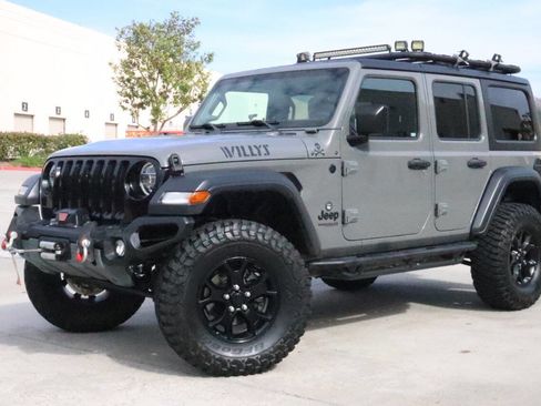 Used 2020 Jeep Wrangler Unlimited Sport image 2