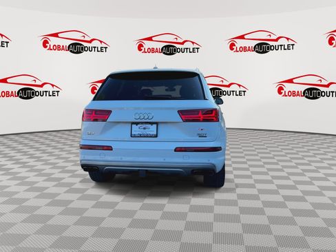 Used 2018 Audi Q7 3.0T Prestige AWD/4WD image 7