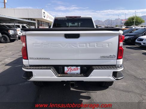 Used 2020 Chevrolet Silverado 3500 High Country w/ Z71 Off-Road Package AWD/4WD image 9