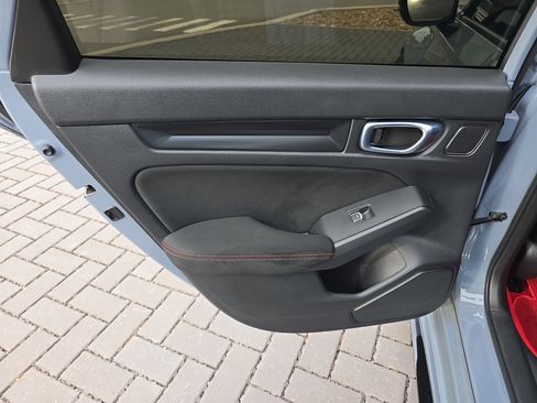 Used 2025 Honda Civic Type R image 14