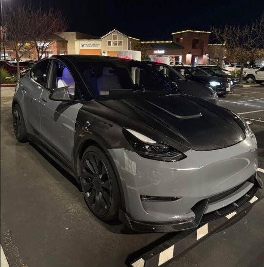 Used 2022 Tesla Model Y Performance AWD/4WD image 2