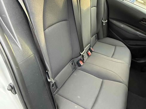 Used 2025 Toyota Corolla LE FWD image 8