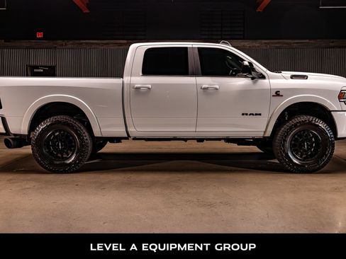 Used 2022 RAM 2500 Laramie w/ Night Edition image 10