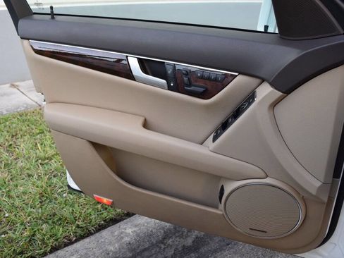 Used 2014 Mercedes-Benz C 300 4MATIC Sedan image 67