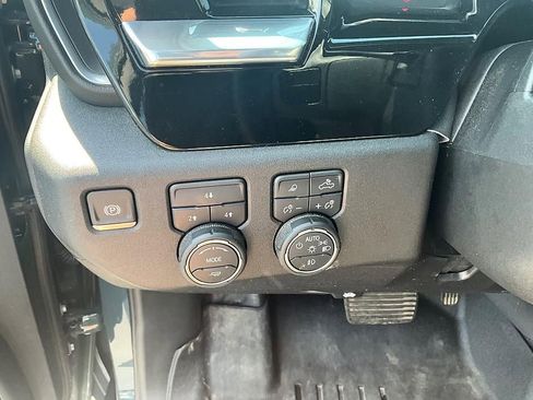 Used 2025 Chevrolet Silverado 2500 LT AWD/4WD image 19