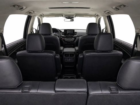 Used 2023 Honda Pilot EX-L image 11