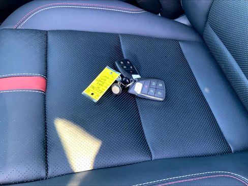 Certified 2024 Chevrolet Traverse RS w/ LPO, Floor Liner Package image 14