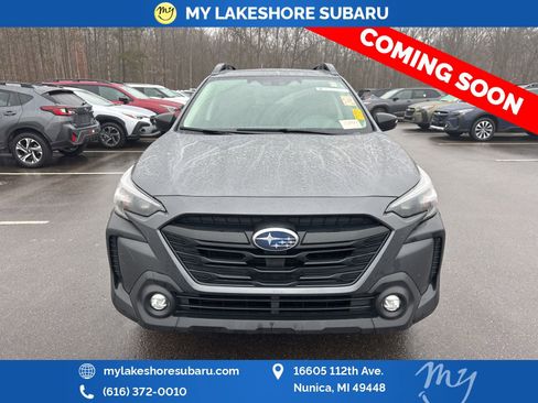 Used 2025 Subaru Outback Onyx Edition w/ Popular Package #2 image 2