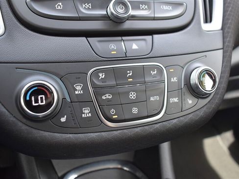 Used 2023 Chevrolet Malibu LT FWD image 24