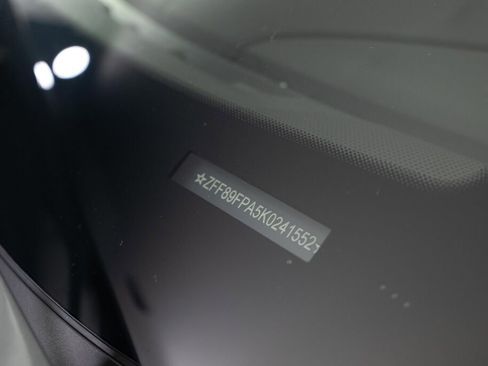 Used 2019 Ferrari Portofino RWD image 28