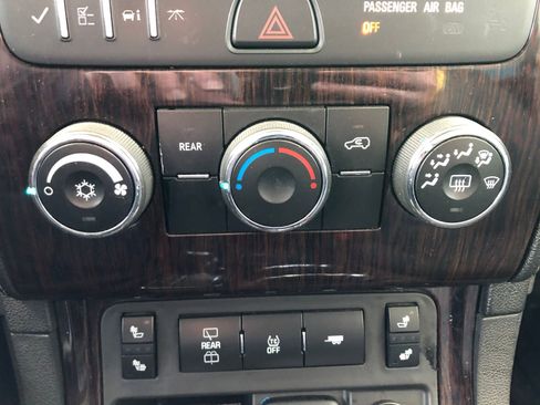 Used 2017 Chevrolet Traverse LT w/ LPO, 'HIT The Road' Package AWD/4WD image 31